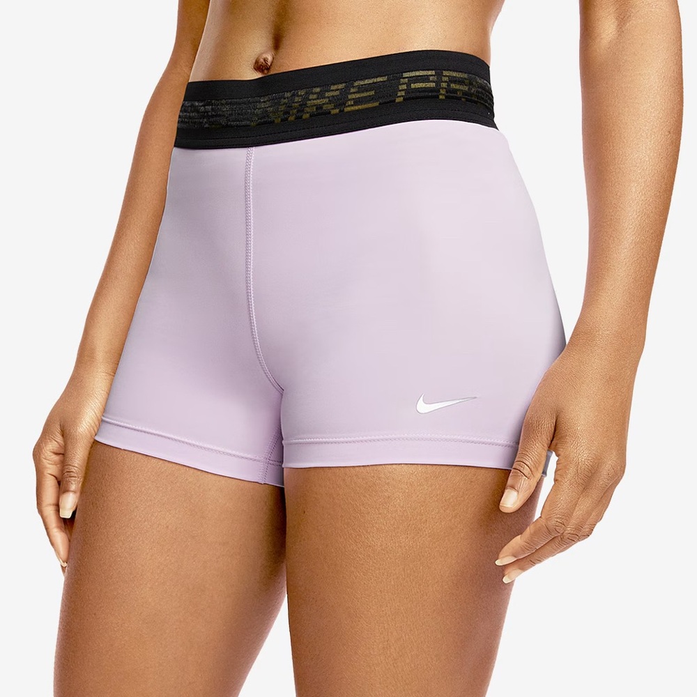 Nike Pro Women's 3" Shorts lavender / black 
Size M (8-10)